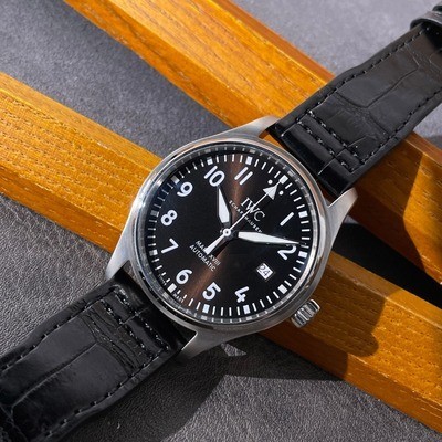 Iwc IWC IWC Pilot Series Stainless Steel Automatic Mechanical Watch Men 's Watch IW327003นาฬิกาข ้ อมือ