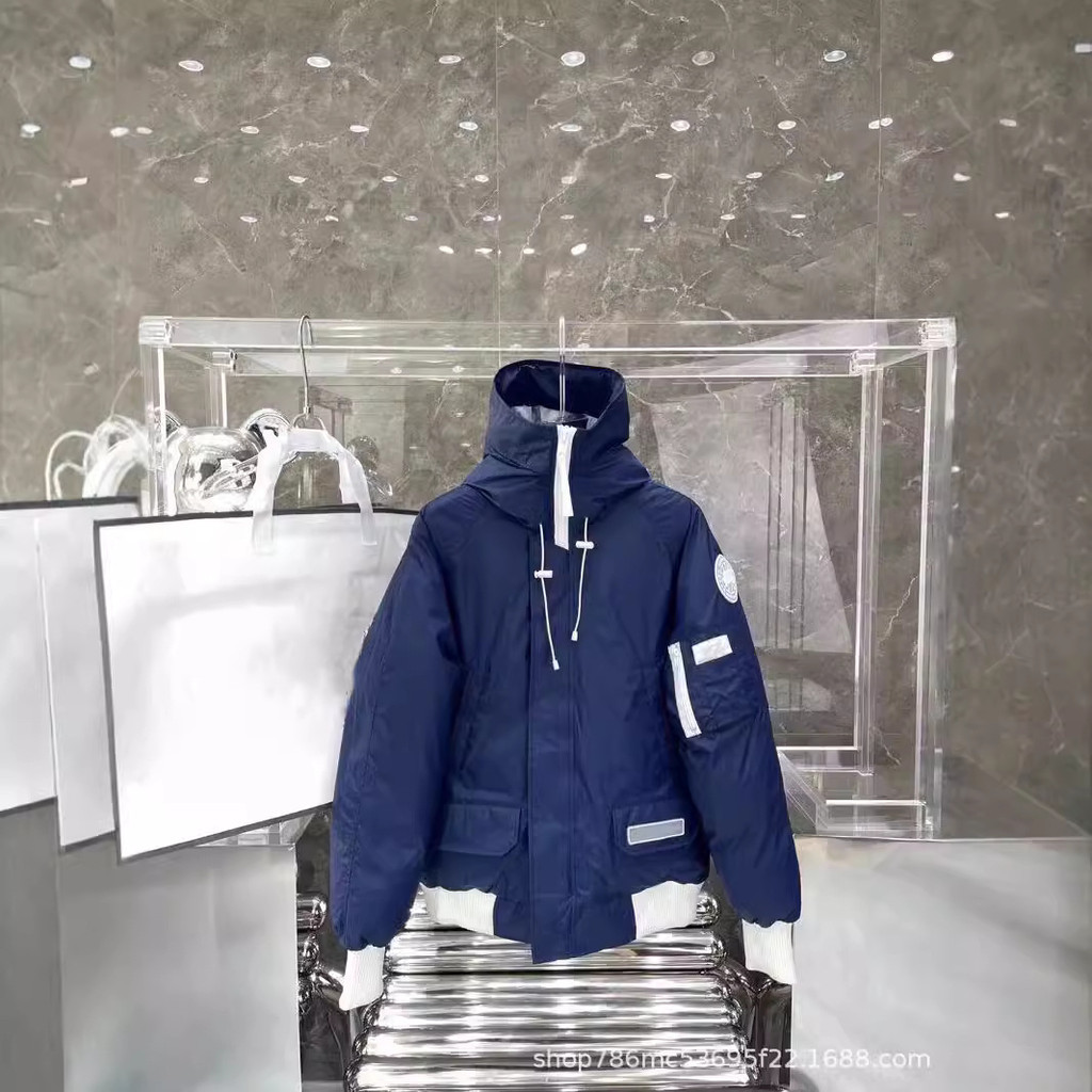 UQOW Canada Goose  Glacier Hooded Down Short Jacket Warm Couple's Fashion Versatile