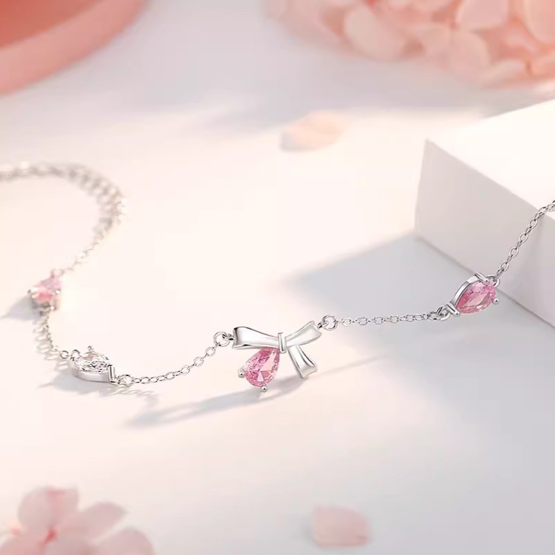 Roselife สร้อยข้อมือเงิน 925 ประดับโบว์คริสตัล สีชมพู รูปที่ 2