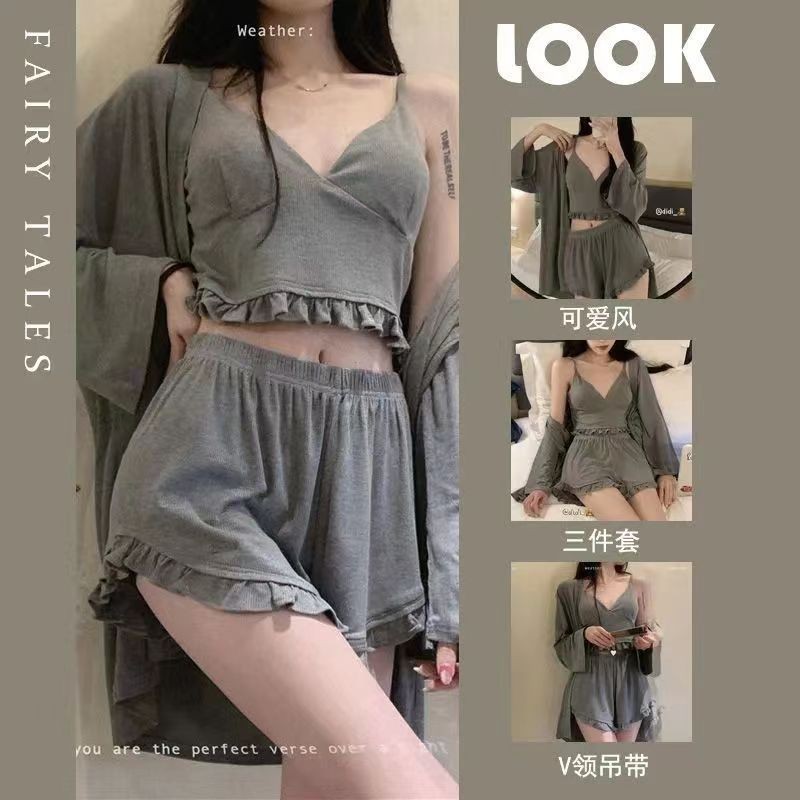 ชุดสามชิ้นผ้าฝ้ายสีเทา Loungewear High-End สไตล์ใหม่ชุดนอนฝรั่งเศสผู้หญิงสลิง + กางเกงขาสั้น + Nightgown