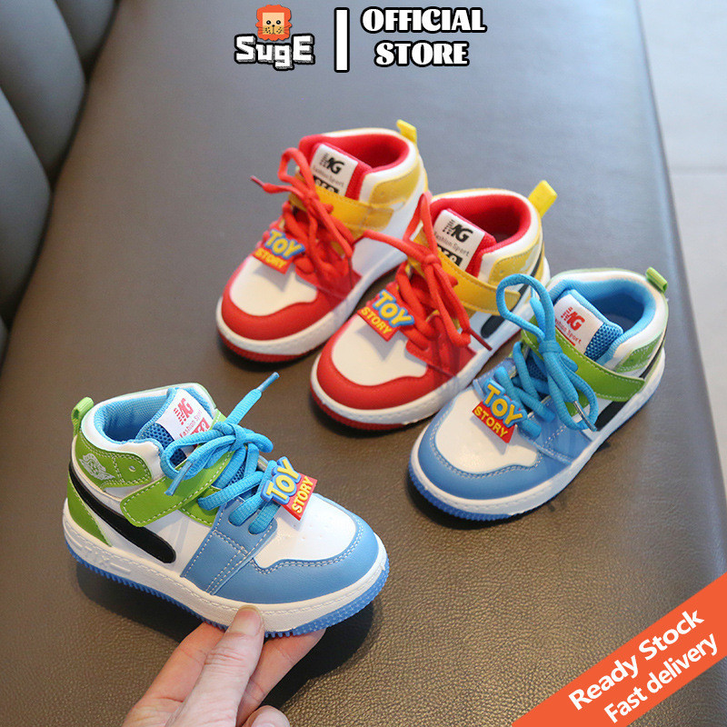 SUGE รองเท้าผ้าใบลําลอง กันลื่น สไตล์เกาหลี สําหรับเด็กผู้ชาย และเด็กผู้หญิง เหมาะกับการเล่นกีฬาบาสเก็ตบอล