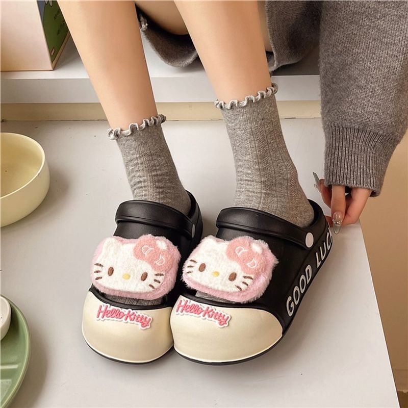 Stridiball ฤดูใบไม้ผลิใหม่ Hello Kitty Hole รองเท้าผู้หญิงยาง Sole Pu พื้นผิวรองเท้าแตะปิดนิ้วเท้า