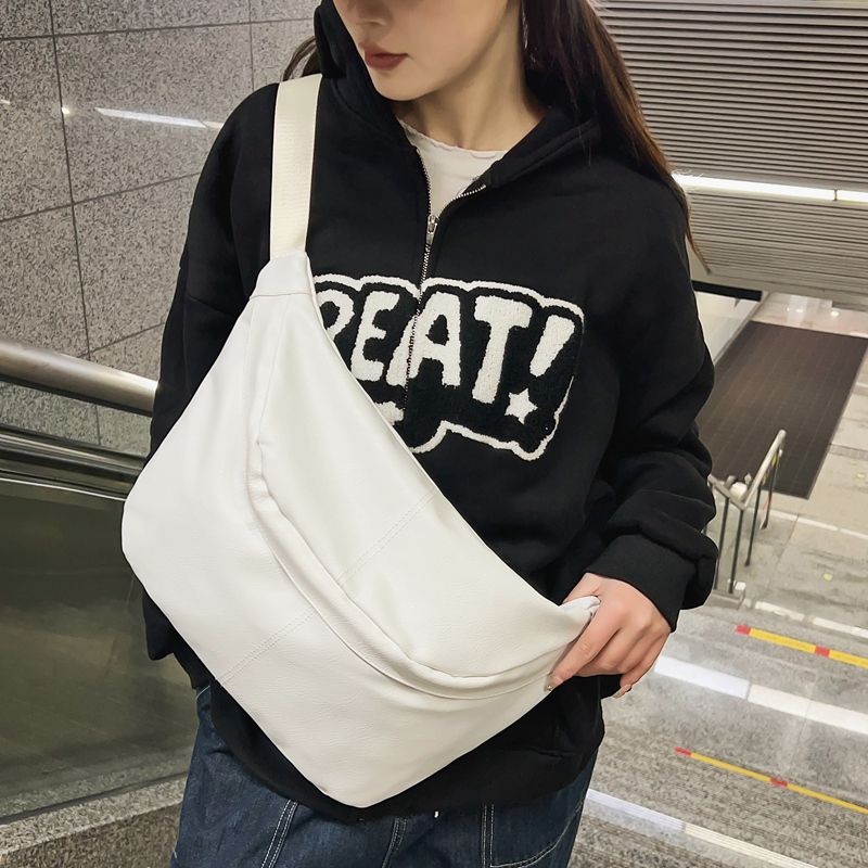 Street Wear Messenger Bag Mens Bag Casual Chest Bag Shoulder Bag Sports Dumpling Bag Female PU Leather Large Capacity Shoulder Bag Commuter Bag 3.11 a