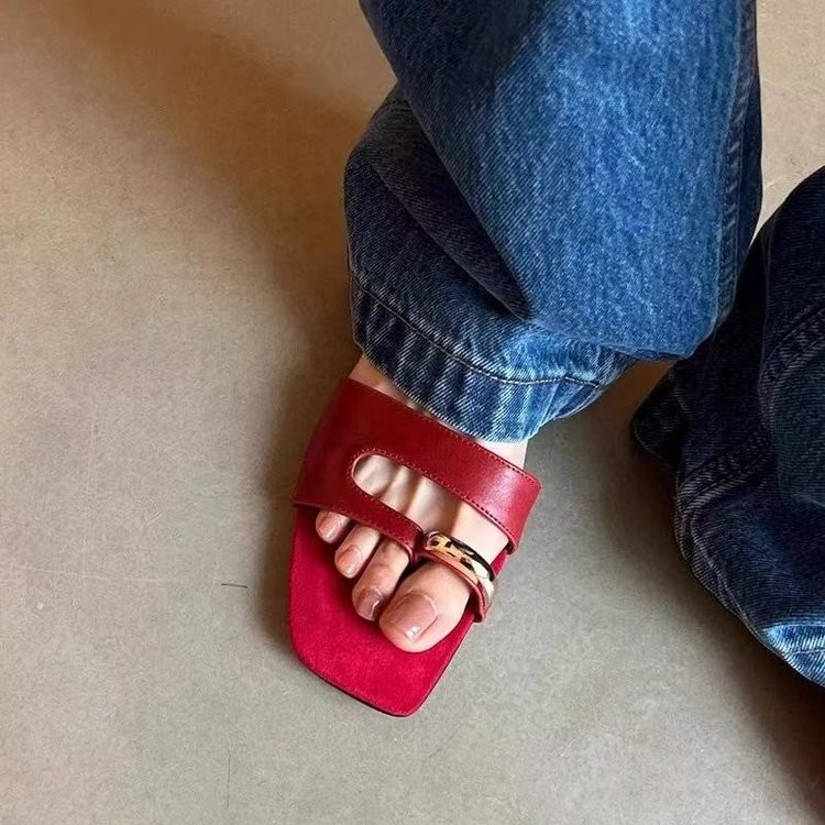 Square Toe Stiletto รองเท้าส้นสูงผู้หญิง Slip-On แฟชั่น 35-42