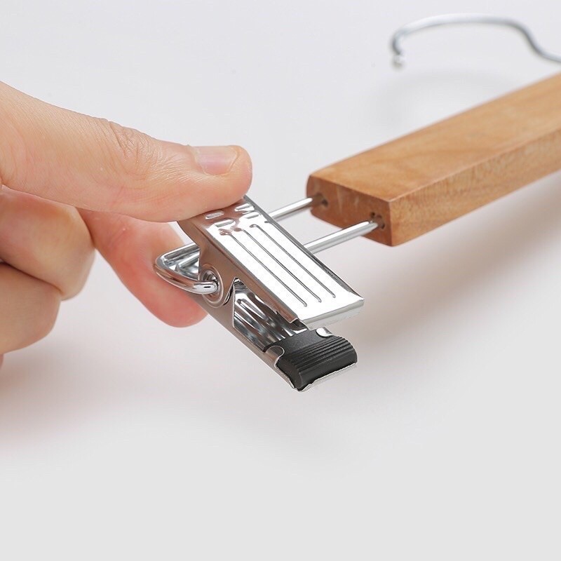 ไม้แขวน มีหนีบเหล็ก (6 ชิ้น) ไม้แขวนกางเกง ไม้แขวนกระโปง32cm Y-02 - รูปที่ 2