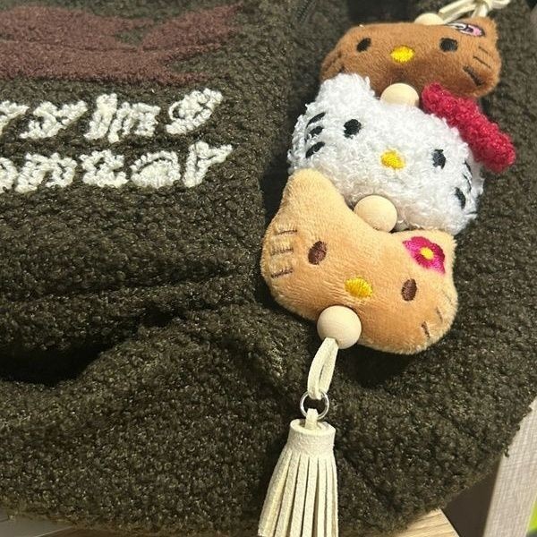 Hello kitty Handmade Plush จี้ Bell กระเป๋าแขวนรถแขวนเสื้อผ้าโทรศัพท์มือถือกระเป๋าโซ่ Charm