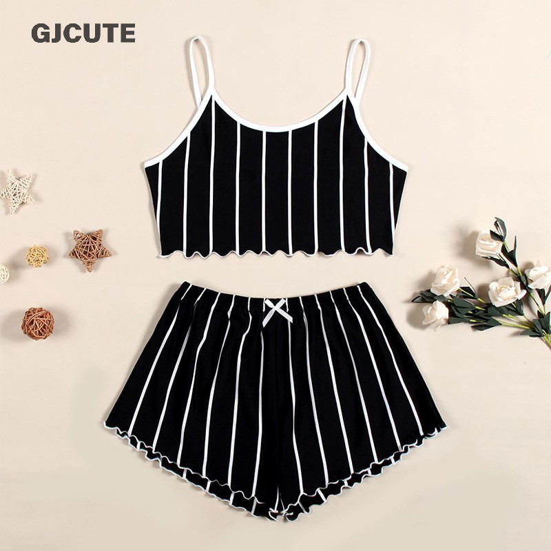 Gjcute กางเกงขาสั้นลายทางลําลองในบ้านที่ทันสมัยและเซ็กซี่ + ชุดนอนเสื้อกั๊กชุดสองชิ้นสําหรับผู้หญิง WTD