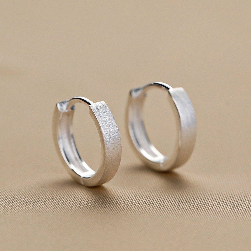 925 เงินหูคลิปใหม ่ Minimalist Design แปรงต ่ างหูอุปกรณ ์ เสริมของขวัญ
