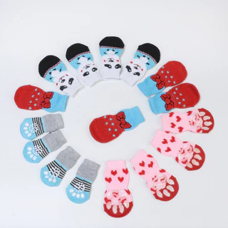 1แพ๊คมี4ชิ้น ถุงเท้าสุนัข สัตว์เลี้ยงลวดลายน่ารัก Anti-Slip ถุงเท้าถักสำหรับสุนัขขนาดเล็ก Warm Paw Protector