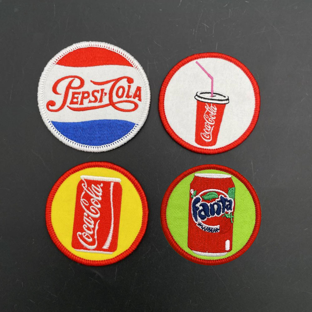 ที่กําหนดเองAQ Fanta Retro Pepsi Pepsi Coca Cola การ์ตูนเย็บปักถักร้อย 3D Velcro Patch /Badges/armba