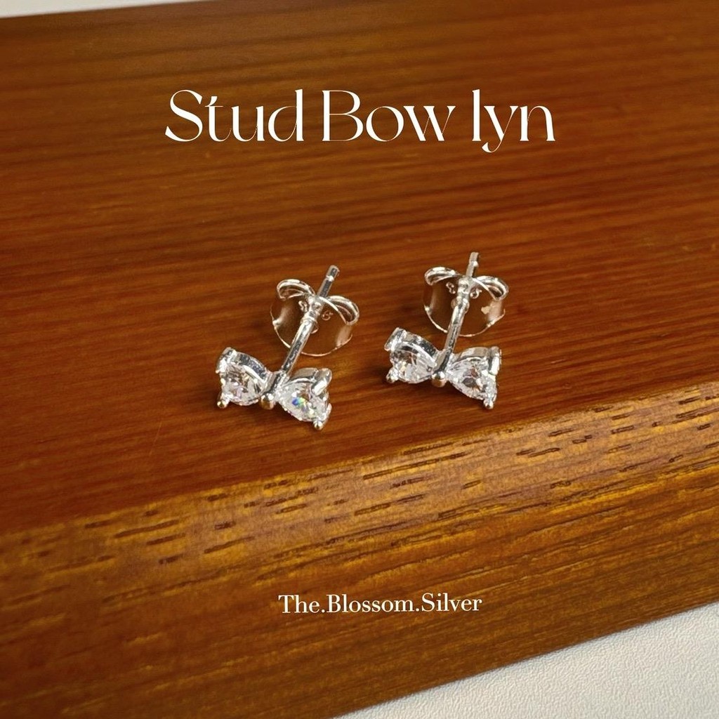 Stud Bow Linn | ต่างหูโบว์ รุ่นลิน สีขาว | ขนาด 4*7 มิล | เงินแท้92.5% | ราคาต่อคู่ | ต่างหูเงินแท้ (แพ้ง่ายใส่ได้)