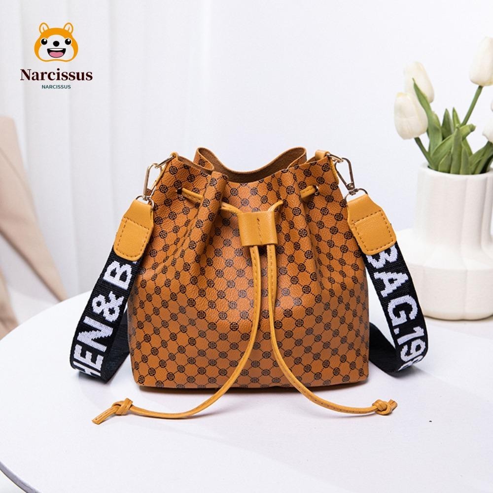 Narcissus Plain Pleated Bag, One-sided Pleated Design PU Leather Women 's Shoulder Bag, Fashion Casual Plain All-match Small Bucket Bag Women