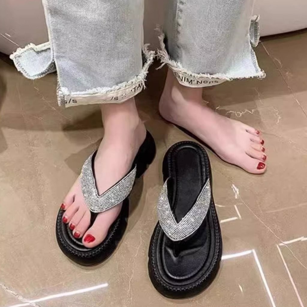 รองเท้าแตะหูคีบสีสดใสสำหรับฤดูร้อน