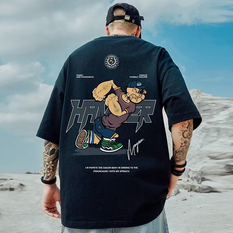 M-8XL American แบรนด์อินเทรนด์ Popeye เสื้อยืดแขนสั้นสําหรับผู้ชายหลวมและอเนกประสงค์รอบคอแขนสั้นเสื้อยืดด้านบน
