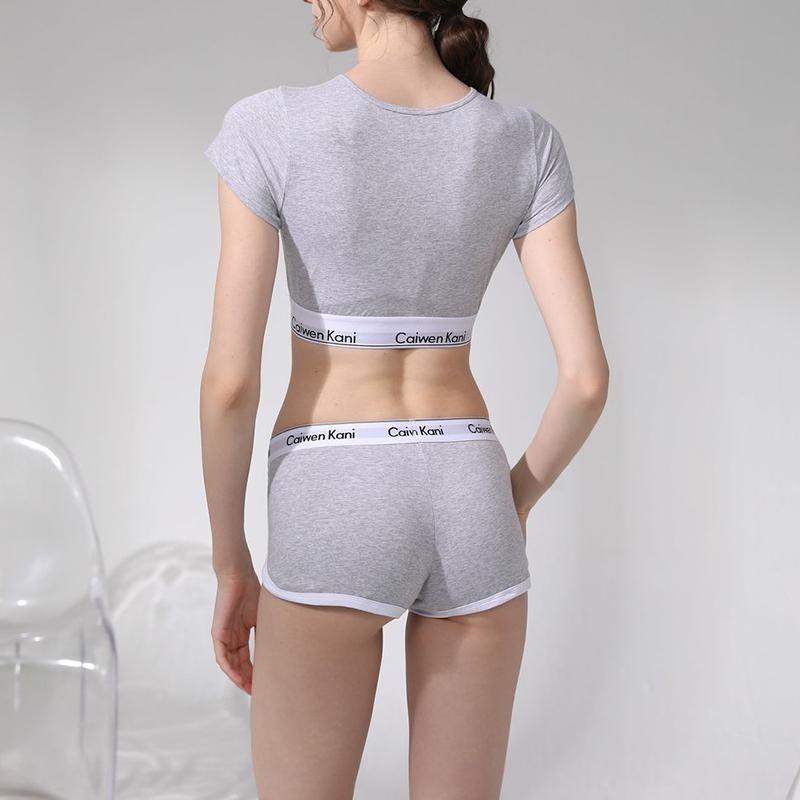 มีสไตล ์ และสะดวกสบายในระหว ่ างการออกกําลังกายของคุณด ้ วยเสื ้ อยืดแขนสั ้ นและเลกกิ ้ งสตรีของเรา - รูปที่ 7