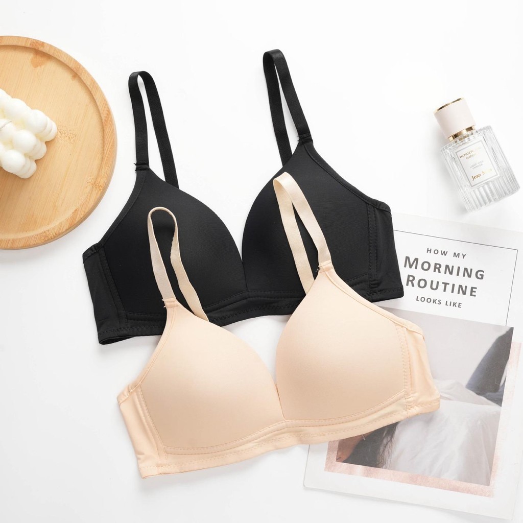 เสื้อใน #Daisy 789 ชุดชั้นในคัพAB มีฟองน้ำบางๆและ ตะขอสามแถว สวมใส่สบาย