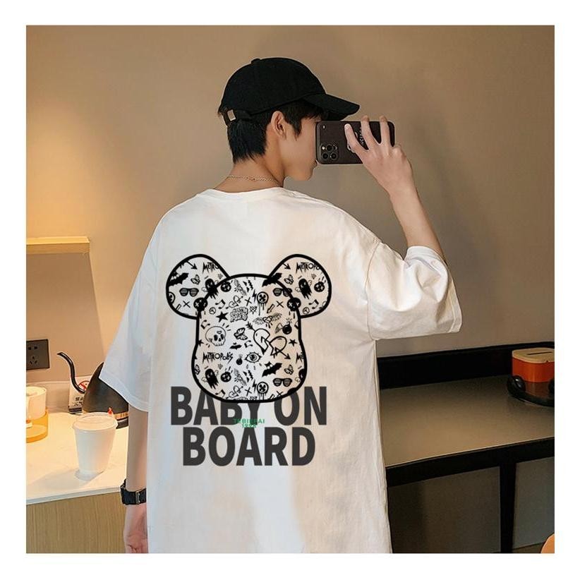 TeeTwoOneเสื้อยืดโอเวอร์ไซส์ ผู้ชายและผู้หญิง ลาย "BABY ON" เสื้อยืดผ้าคอตตอน ผ้าฝ้ายใส่สบายสไตล์เกาหลี เสื้อยืด มินิมอล
