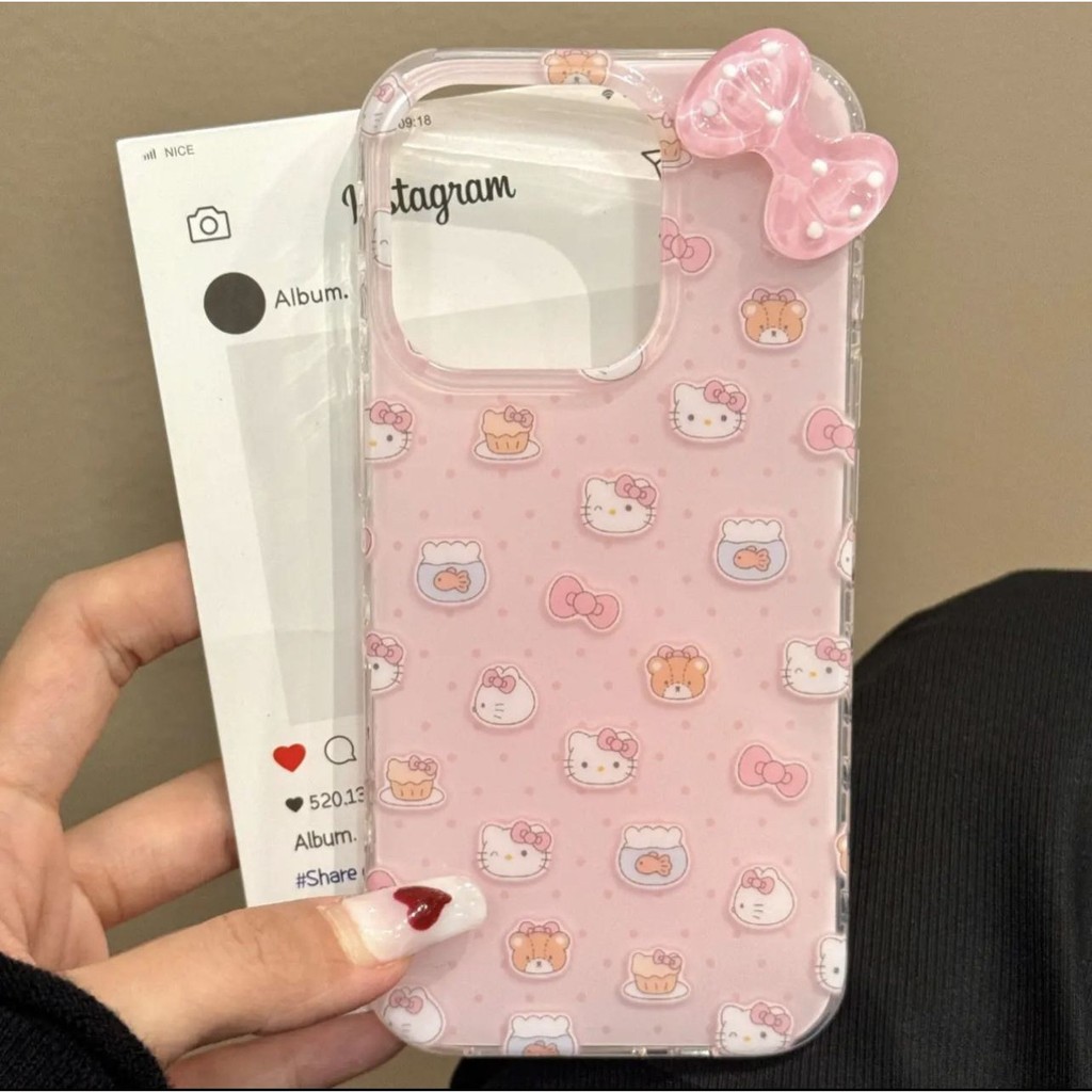 สีชมพูลายจุดแมวโบว์เคสโทรศัพท์สําหรับiphone 16 16Pro 16Plus 16Pro Max 11 12 13 14Plus 15Pro XR XS Max 7 8PlusสาวหัวใจLove Stander Anti Dropฝาครอบโทรศัพท์น่ารักผู้ถือBB ราคา ถูกที่สุด ดีลบีเคเค