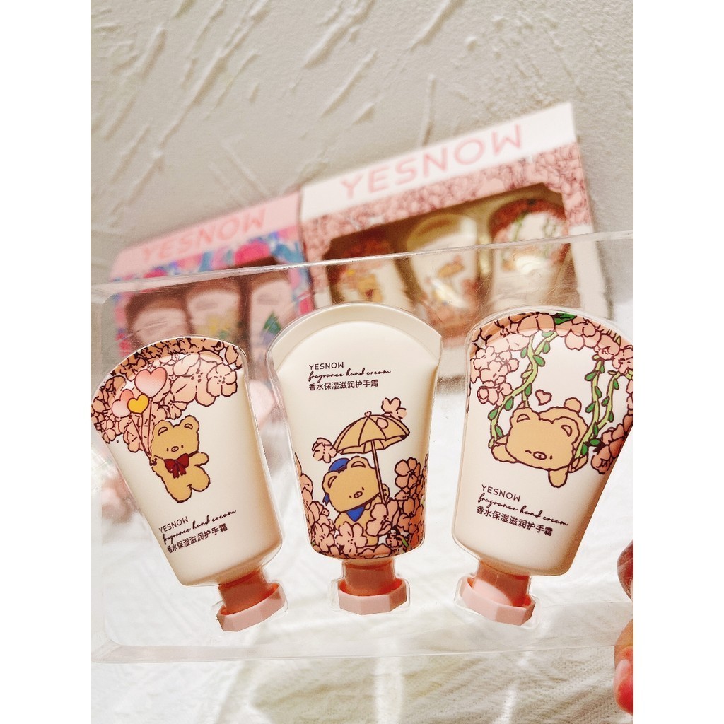 พร้อมส่ง YESNOW fragrance hand cream ครีมน้ำหอมทามือ ช่วยบำรุงไห้มึอนุ่มปลอบประโลมผิว มอบไห้คนที่รักเป็นของขวัญ