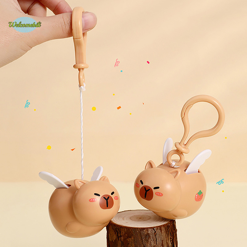 [Welcomebili] พวงกุญแจดึงแบบยืดหดได้ยืดหยุ่นการ์ตูน Fly Capybara พวงกุญแจตุ๊กตาแขวนพวงกุญแจยืดไสลด์สําหรับเด็กใหม่