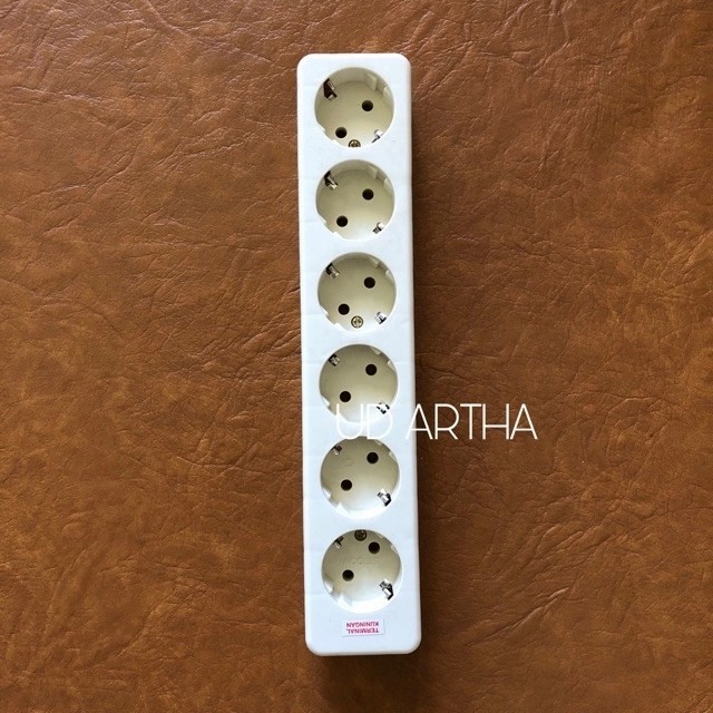 Uticon ST 168 Multi Outlet / ST168 Multi Outlet / เต้ารับ