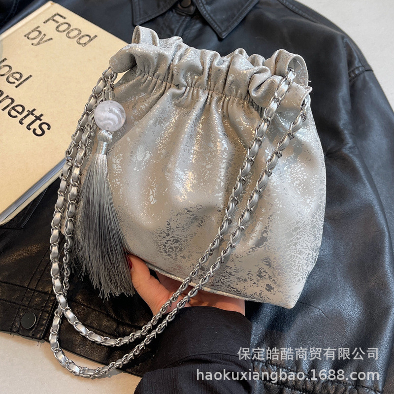 Niche Design Pleated Spring Cloud Bag Retro All-Match Hand Bag Fashion Small Bag Chain Female Messenger Bag