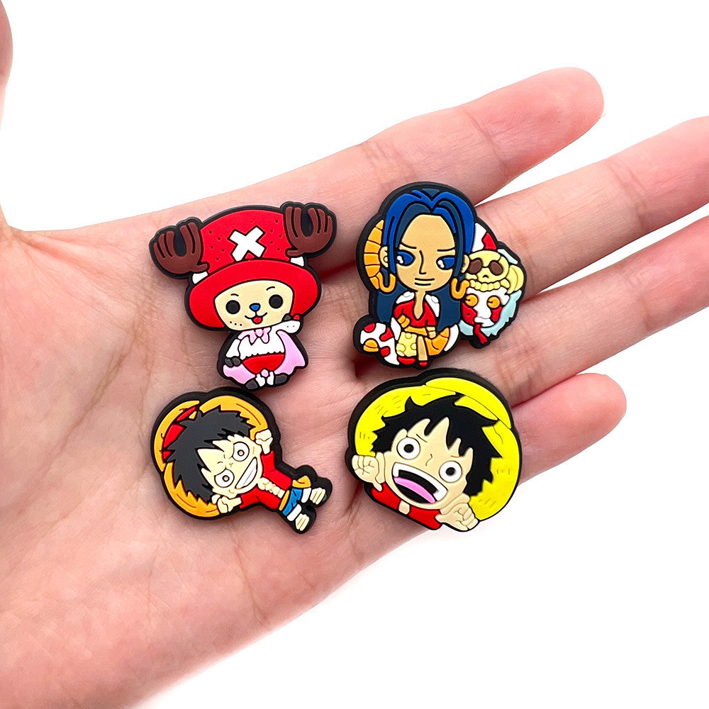 Crocs Jibbitz Animation ONE PIECE การ์ตูน DIY Clog Charms Pins สําหรับรองเท้า Crocs Charms