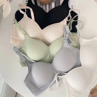 ✨w&c bras✨100%บรา บราสำหรับผู้หญิง บราดันทรง บราป้องกันการหย่อนคล้อย บราแบบบางสำหรับนักเรียนny038