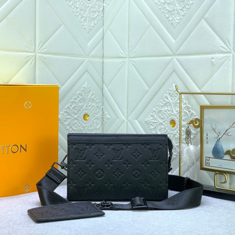 [Box +Stock ] ใหม ่ LV/Louis Vuitton หนังแท ้ สีดํานูน Alpha Wearable Wallet, Men 's One Shoulder Crossbody Bag