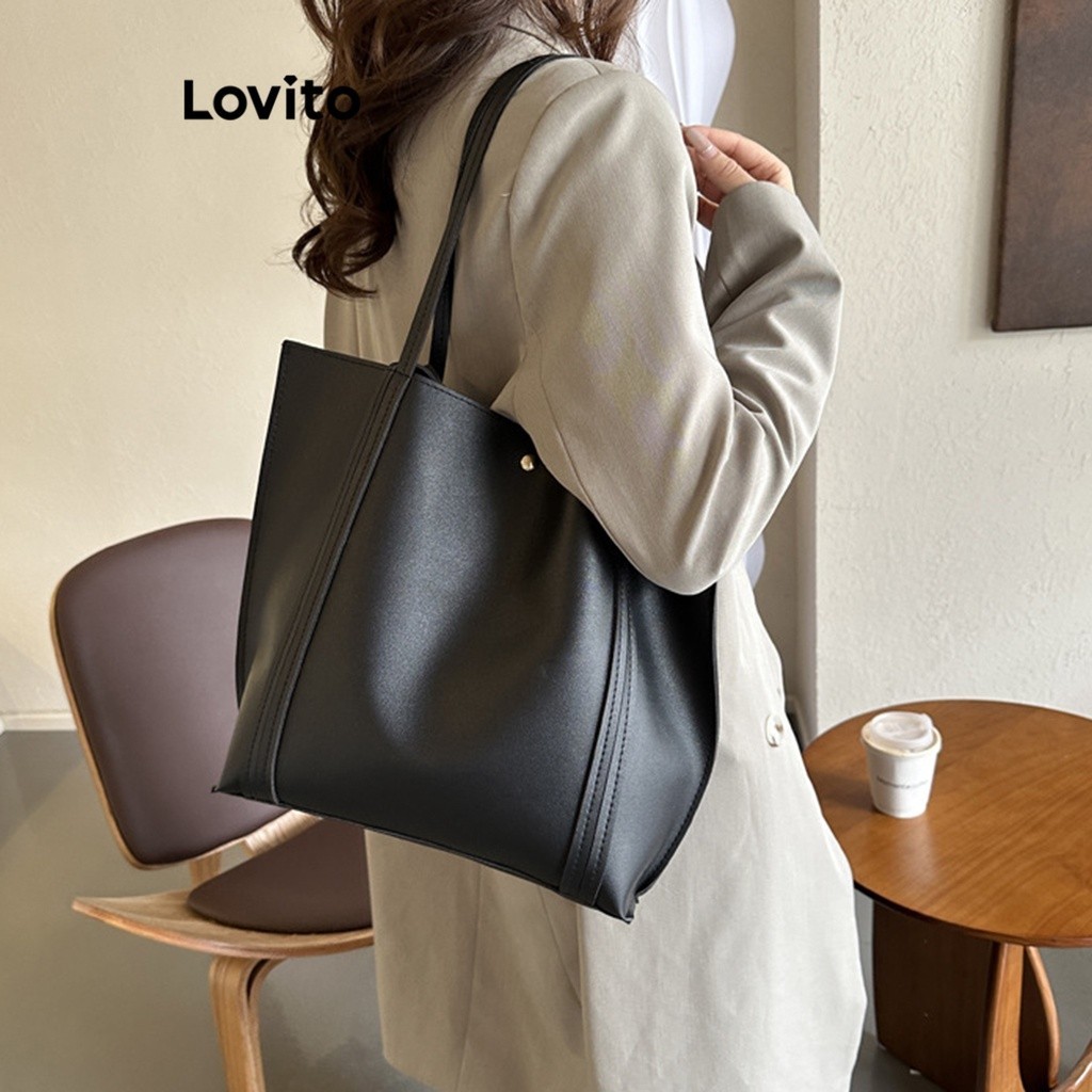 Lovito กระเป๋าสะพายไหล่ ทรงโท้ท เบสิก สีพื้น สไตล์ลำลอง สำหรับผู้หญิง LFA04002 (สีกาแฟ/สีขาว/สีดำ)
