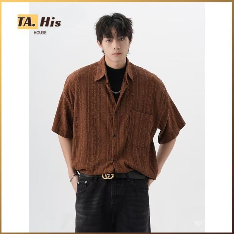 สไตล์ญี่ปุ่นวินเทจกลวงออกเสื้อแขนสั้นผู้ชายฤดูร้อนพอร์ตลม ins แนวโน้มหลวมความรู้สึกเฉพาะกลุ่มออกแบบเสื้อสีทึบ