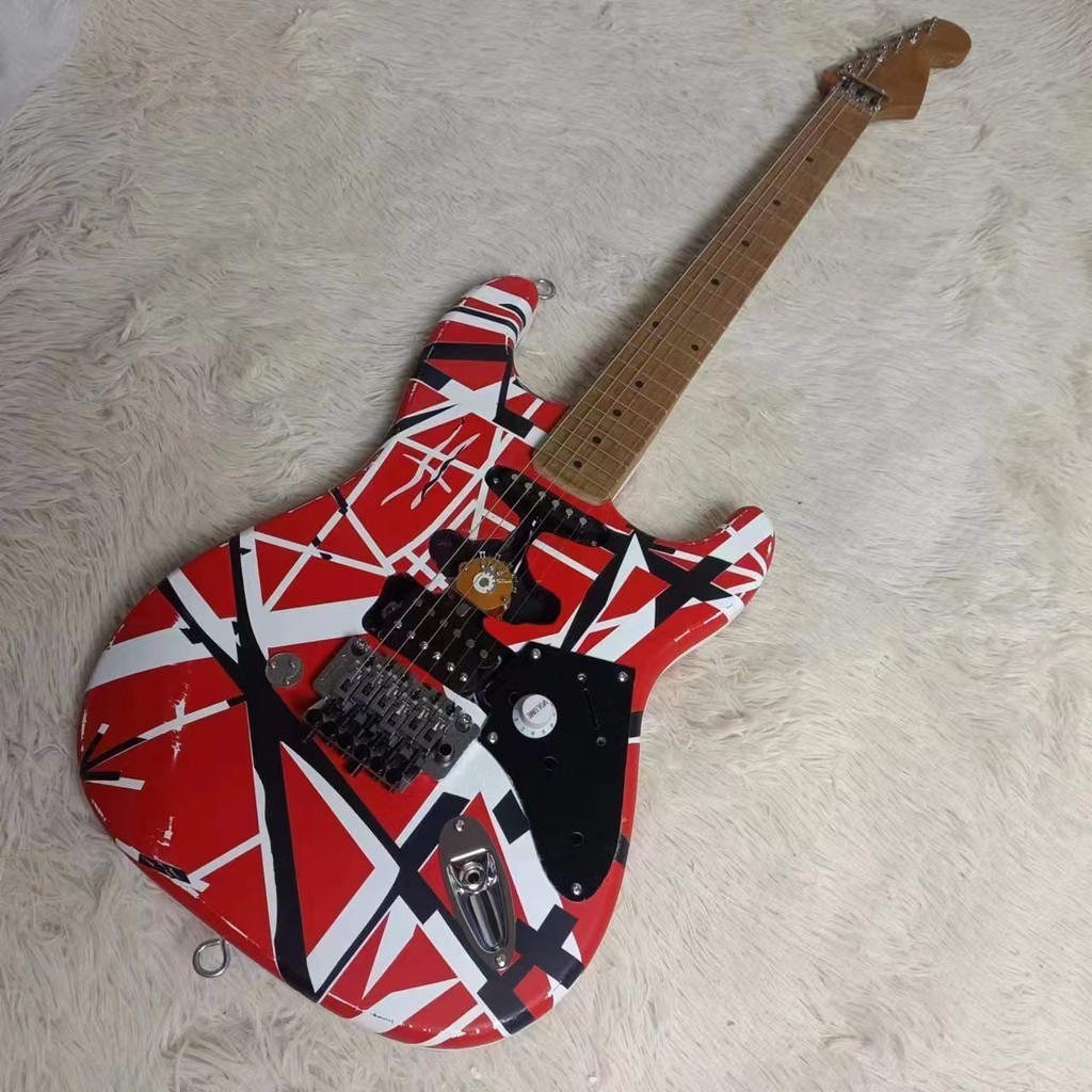 Relic EVH Eddie Van Halen Striped Series Frankie Red White Black Roasted Maple Neck Professional Gui