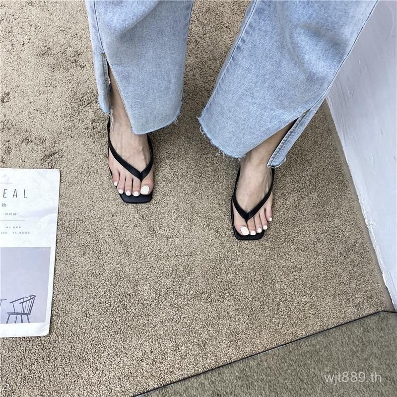 ยุโรปสไตล์อเมริกัน Flip-Flops รองเท้าแตะแฟชั่นผู้หญิงสวมใส่ด้านนอก 2024 ฤดูร้อนสไตล์ใหม่ Stiletto Niche สไตล์รองเท้าส้นสูง Flip-Flops ผู้หญิง