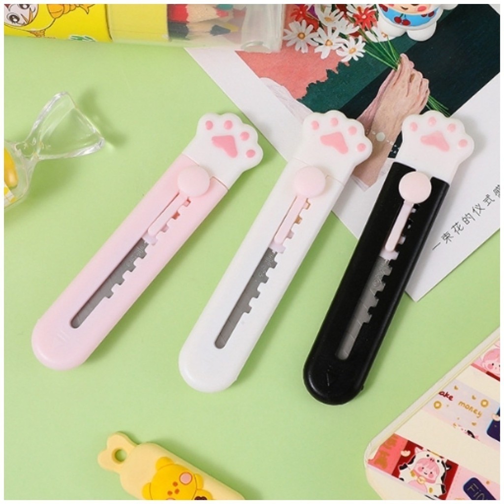 🐱 คัดเตอร์ มือแมว มีดคัดเตอร์ จิ๋ว มินิ ใบมีด คม ตัดกระดาษ พกพา อเนกประสงค์ วัดุพรีเมี่ยม 🐱