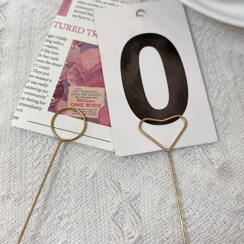 20 ชิ้น ทรงกลม หัวใจ DIY ที่ใส่บัตร โปสการ์ด โลหะ คลิปอวยพร ข้อความ ดอกไม้ การ์ด ขาตั้งตกแต่ง - รูปที่ 4