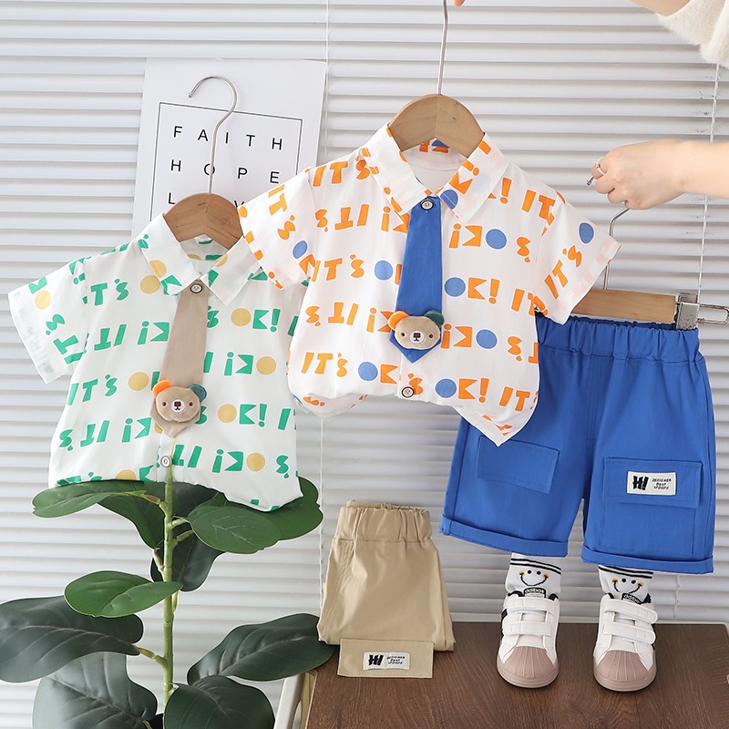 ชุดวอร์ม เสื้อแขนสั้น พิมพ์ลายตัวอักษร และกางเกง ลําลอง แฟชั่นสําหรับเด็กผู้ชาย 2 ชิ้น ต่อชุด
