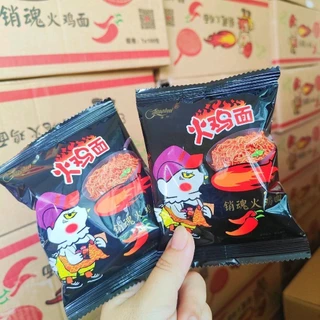 ยกลัง 100 ห่อ มาม่าจิ๋วทานเล่นรสไก่เผ็ดเกาหลี ห่อละ 17 กรัม