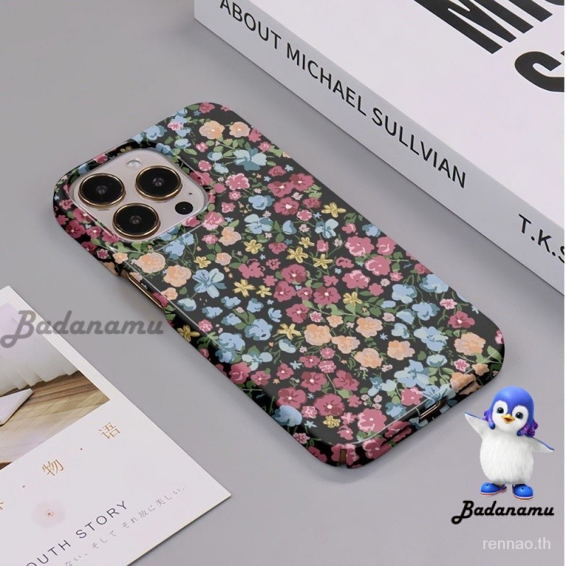 พื้นหลังสีดําเต็มหน้าจอลายดอกไม้ขนาดเล็กป้องกันกรณีเหมาะสําหรับ iPhone 11Pro 14 13 15Plus 11 14ProMax 11ProMax XSMax 7/8Plus เคสโทรศัพท์เคลือบเงา 8Plus ซิลิโคนกันกระแทก Hard Case 12 XS Anti-drop 14ProMax XUMJ