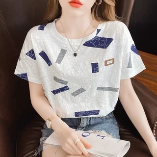 เสื้อแฟชั่นผู้หญิง เสื้อแขนสั้น พิมพ์ลายนูน มีให้เลือกหลายแบบ *พร้อมส่งจากไทย*