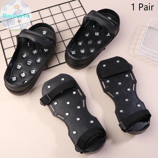 DayDayTo ยืดหยุ่น Spiked รองเท้าสําหรับอีพ็อกซี่เคลือบพื้นอี…