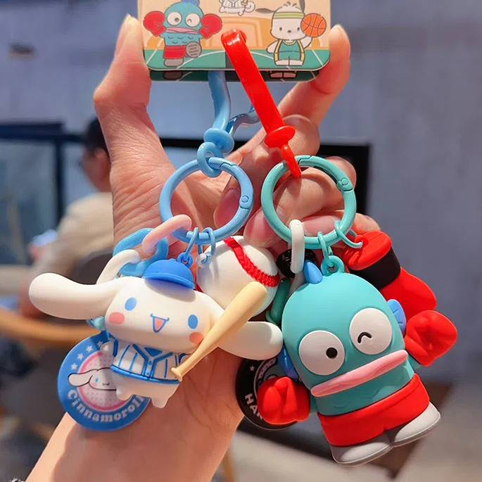 ของแท้ ซานริโอ เกม สวัสดี คิตตี้ พวงกุญแจ/สร้างสรรค์ฟุตบอลบาสเกตบอลตุ๊กตาแบดมินตันจี้