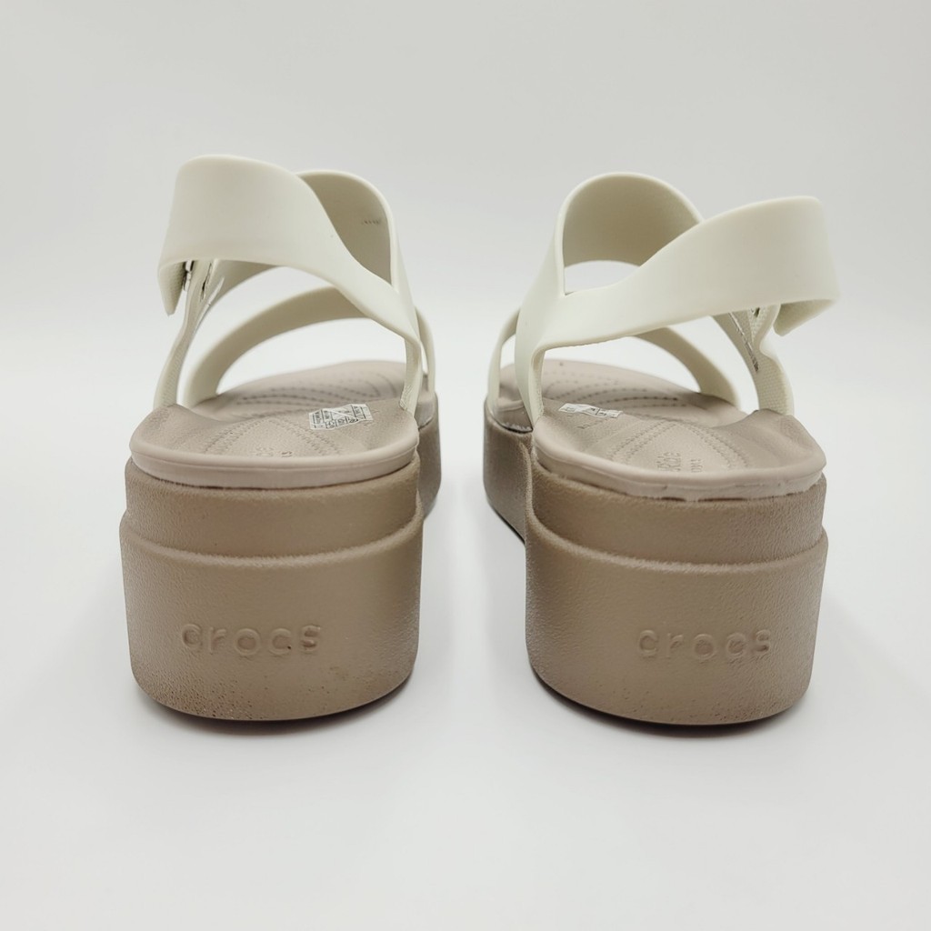 พร้อมส่ง !!! รองเท้าลำลองแฟชั่น สไตล์ Crocs Brooklyn Low Wedge (Unisex)