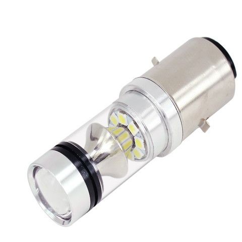 ไฟหน้า LED ของรถจักรยานยนต์พร้อมศูนย์กลางของเลนส์ H6 b摩托车LED前大灯特亮光H6灯透泡100w 单黄双大阳白02.26