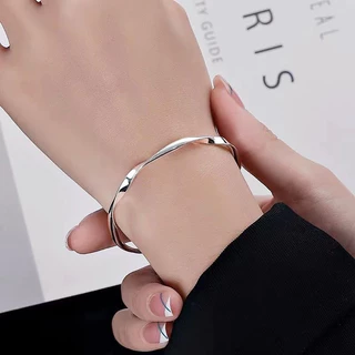 ในไทย💖สร้อยข้อมือโลหะผสมสีเงินเรียบง่ายสไตล์เกาหลีบุคลิกภาพแฟชั่นเครื่องประดับสําหรับผู้หญิง.coolcolor.th