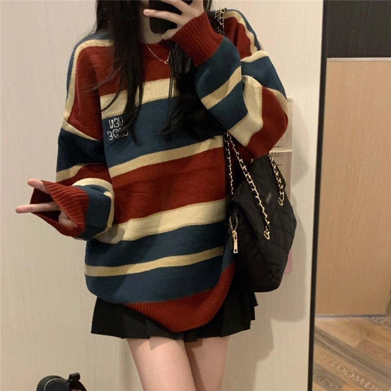 สีแดงสีฟ้า All-Match Contrast สี Retro Stripes นักเรียนฤดูใบไม้ร่วงฤดูหนาวสไตล์ขี้เกียจสีขาวเกาหลีรุ่นอินเทรนด์เสื้อกันหนาวผู้หญิงเสื้อถักด้านบน D