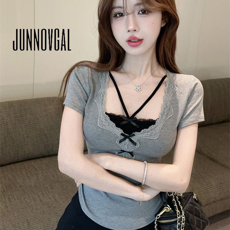 Junnovgal เสื้อยืดผู้หญิงถัก 2024 ปลอมสองชิ้น Bowknot สไตล์ใหม่แขนสั้น