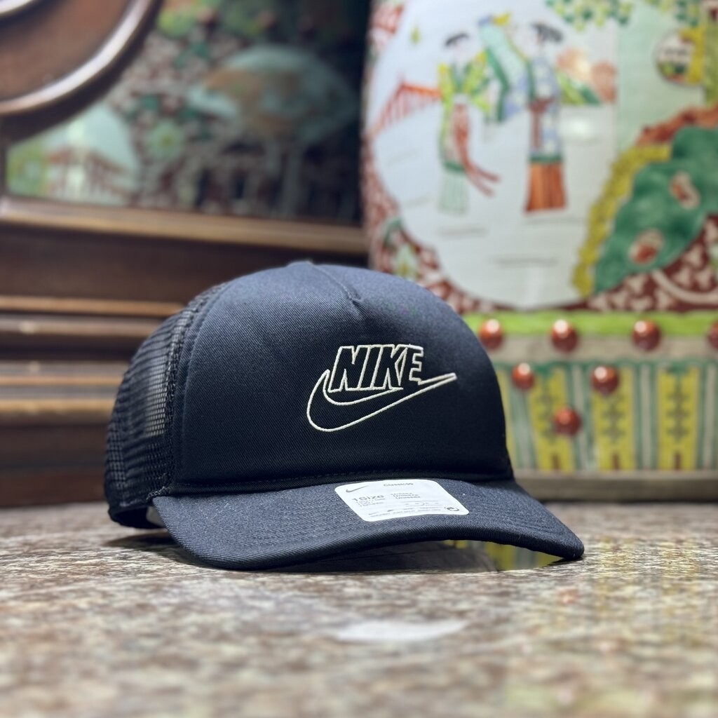 หมวก Nike Classic99 Futura Trucker Cap ‘Black’