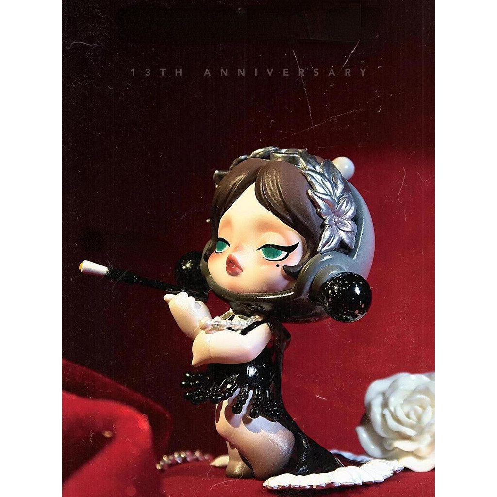 13th Anniversary Series Mystery Box SKULLPANDA ตกแต ่ ง