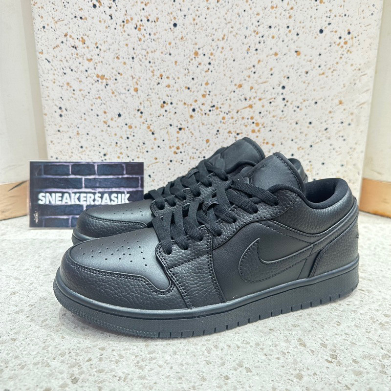 A/J 1 Low Tripleblack รองเท้าผ้าใบรองเท้าลําลอง