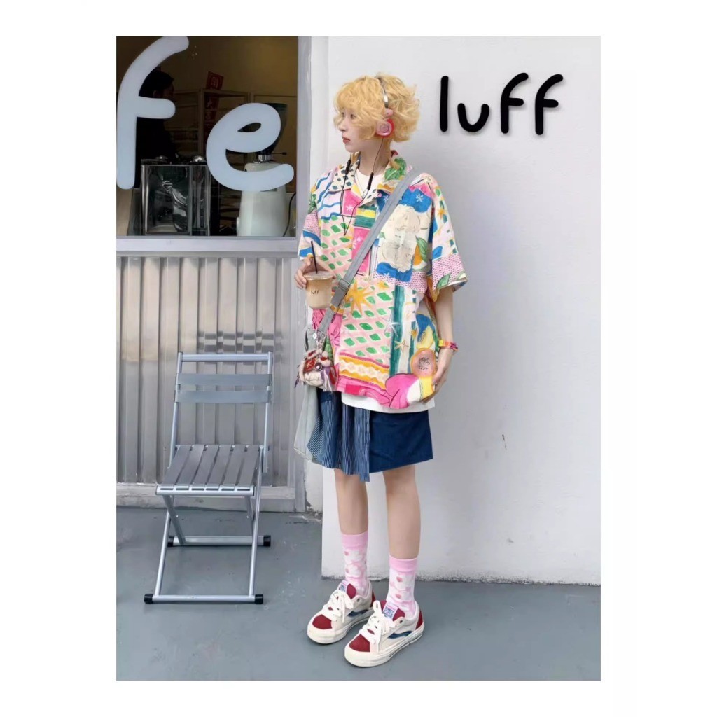 ผู้ชายผู้หญิงสไตล์เดียวกันดอกไม้อินเทรนด์น่ารักเยาวชนยอดนิยมแขนสั้น